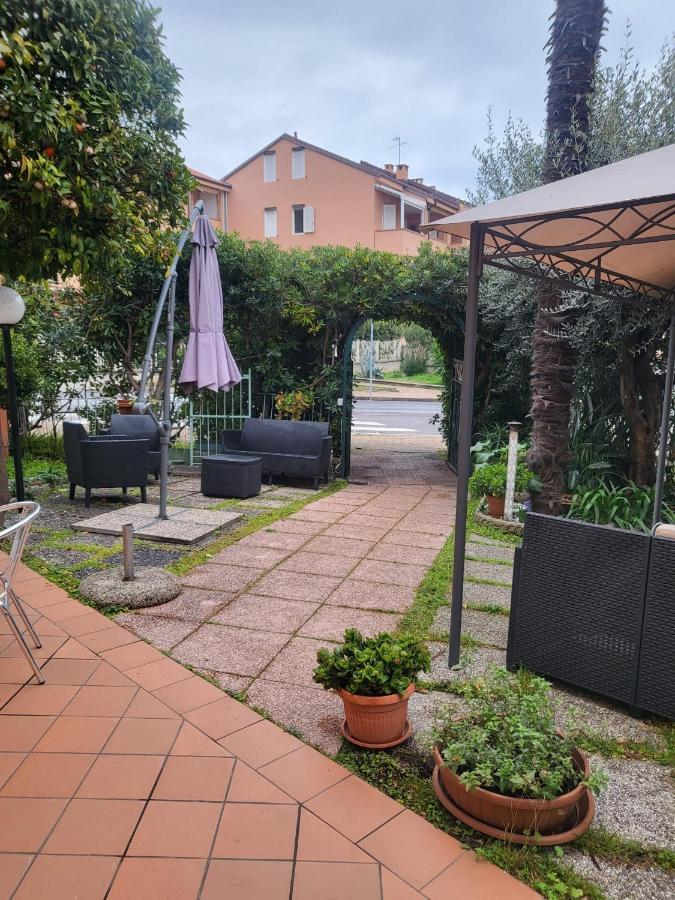 Villa Rosa Лоано Екстер'єр фото