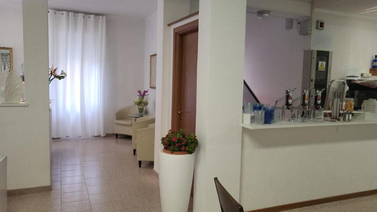 Villa Rosa Лоано Екстер'єр фото