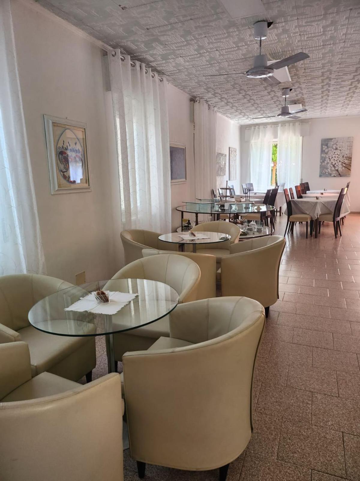 Villa Rosa Лоано Екстер'єр фото